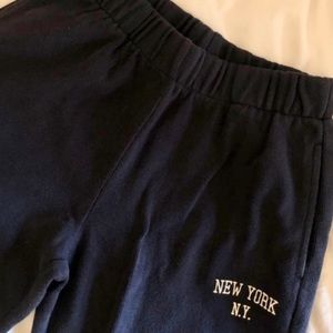 Brandy Melville ROSA NEW YORK SWEATPANTS
